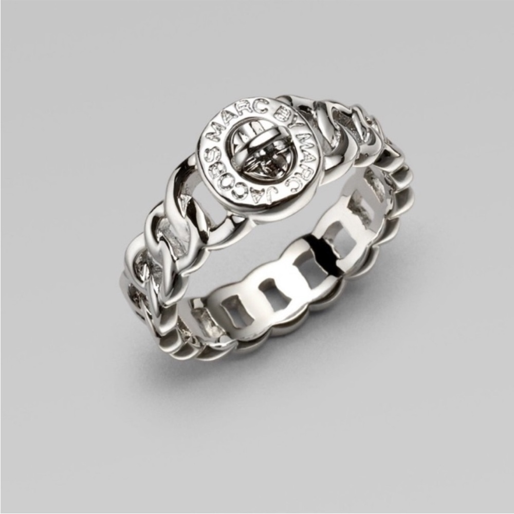 Marc by Marc Jacobs Silver Tone Katie Turn Lock Chain Ring NEW SMALL/MEDIUM